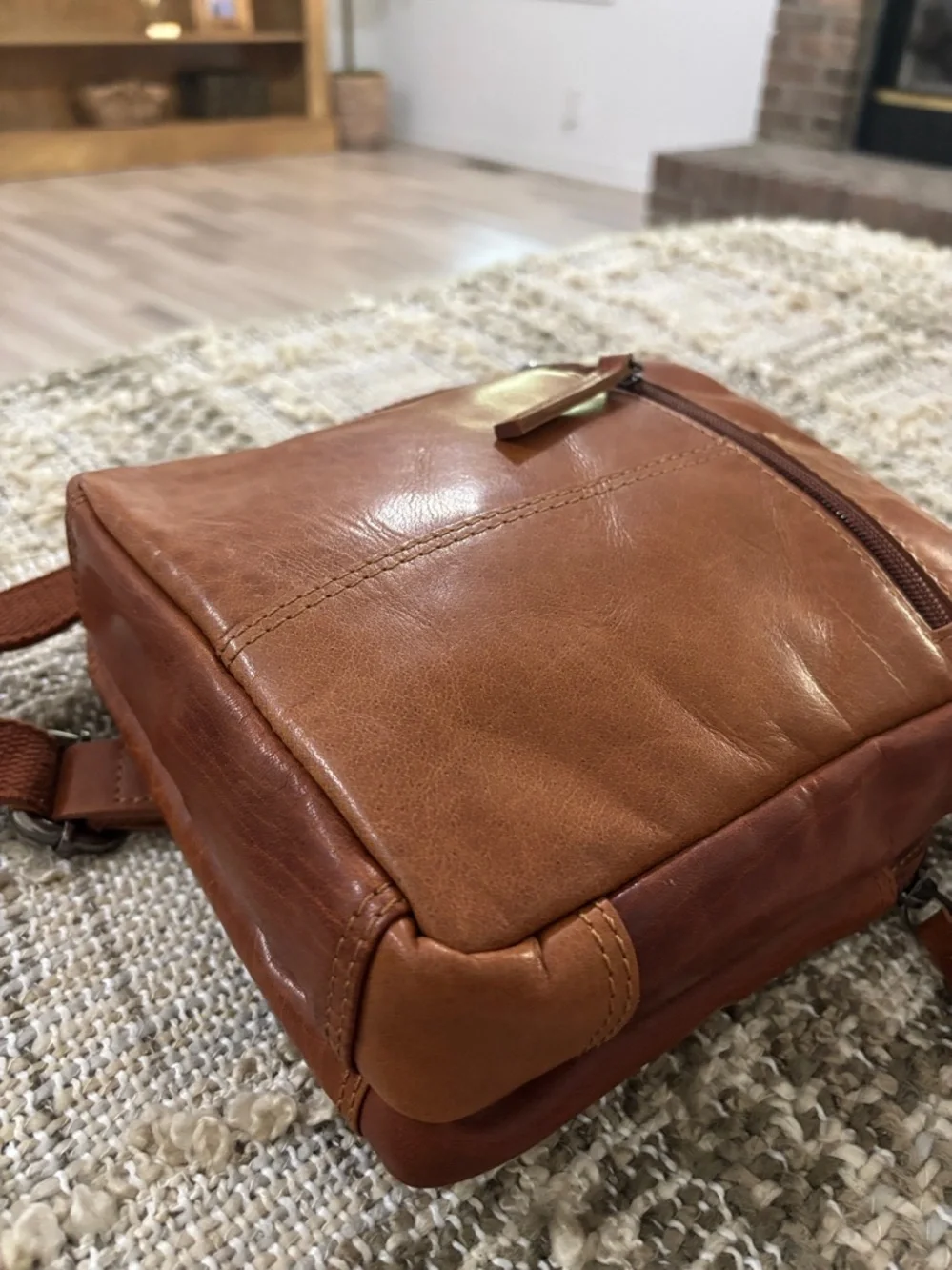 Spikes &‎ Sparrow Saddle Brown Leather Crossbody Bag NWOT Unisex